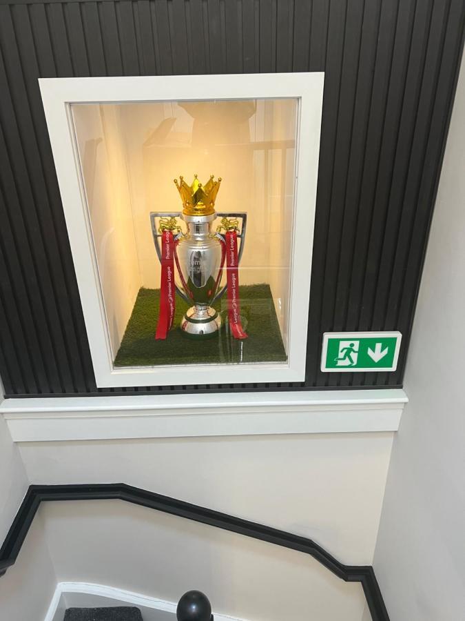 ホテル 128 Anfield Road リヴァプール エクステリア 写真