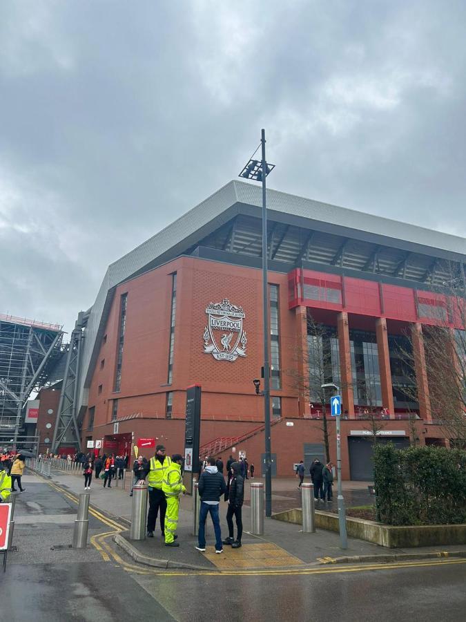 ホテル 128 Anfield Road リヴァプール エクステリア 写真
